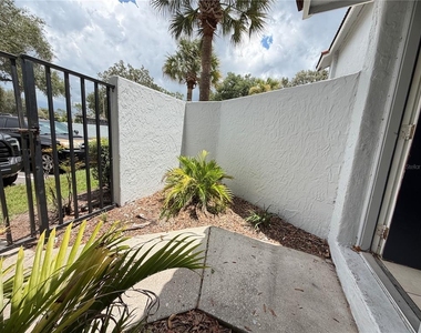 4714 Sutton Terrace - Photo Thumbnail 2