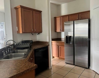 6638 S Goldenrod Road - Photo Thumbnail 13