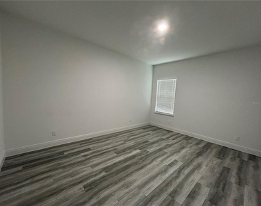 14445 Sw 42nd Terrace Road - Photo Thumbnail 4