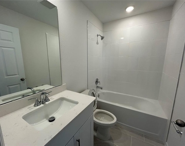 8712 Crescendo Avenue - Photo Thumbnail 16