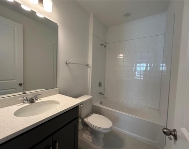 16902 Hamlin Oasis Loop - Photo Thumbnail 17