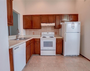 10038 Little Teak Street - Photo Thumbnail 3