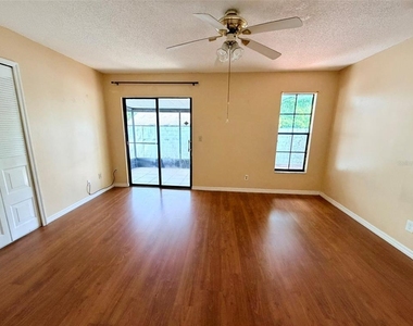 437 Wood Rose Lane - Photo Thumbnail 6