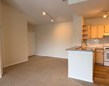 2651 Maitland Crossing Way - Photo Thumbnail 7