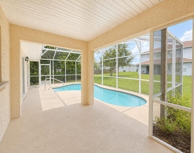 907 Hendon Place - Photo Thumbnail 7