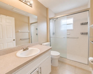 907 Hendon Place - Photo Thumbnail 9