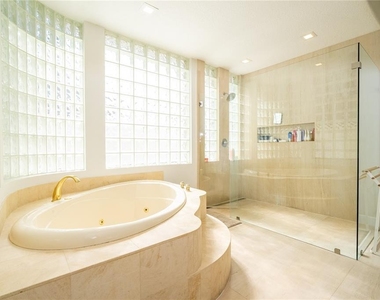 9002 Pinnacle Circle - Photo Thumbnail 28