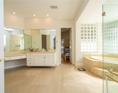 9002 Pinnacle Circle - Photo Thumbnail 26