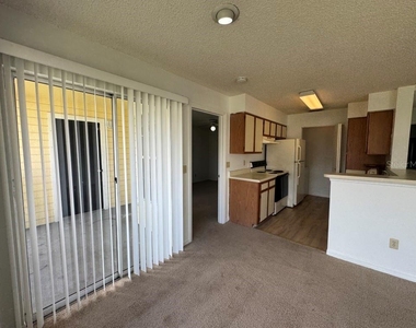 1057 S Hiawassee Road - Photo Thumbnail 4