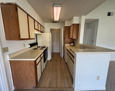 1057 S Hiawassee Road - Photo Thumbnail 5