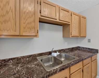 5301 Hansel Avenue - Photo Thumbnail 23