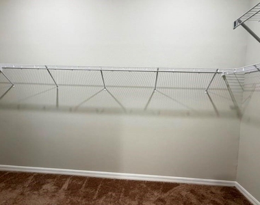 4904 Mainsail Street - Photo Thumbnail 21