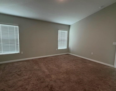 4904 Mainsail Street - Photo Thumbnail 22