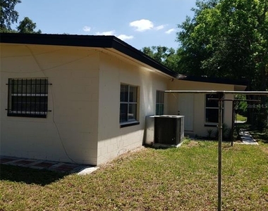 944 Kensington Drive - Photo Thumbnail 23