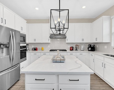 1390 Remick Court - Photo Thumbnail 12