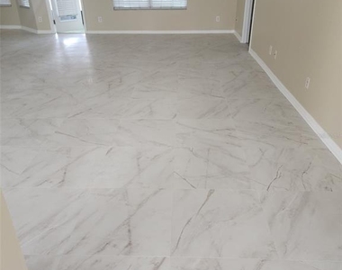 375 Maudehelen Street - Photo Thumbnail 1