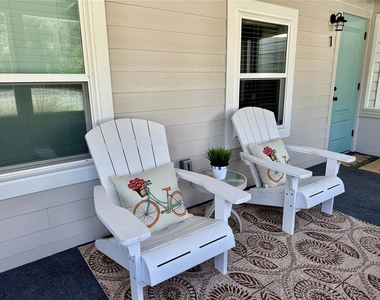 1357 Lakeshore Drive - Photo Thumbnail 25