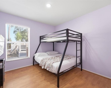 2976 Stillwater Drive - Photo Thumbnail 16