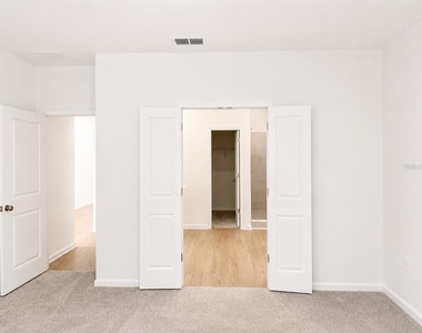 817 House Boulevard - Photo Thumbnail 10