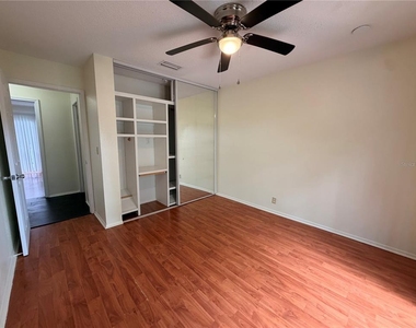 423 Sheoah Boulevard - Photo Thumbnail 8