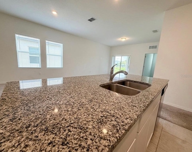 5853 Bullock Place - Photo Thumbnail 4