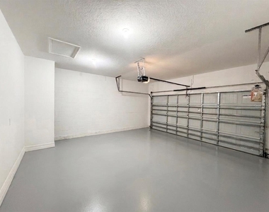 5853 Bullock Place - Photo Thumbnail 16