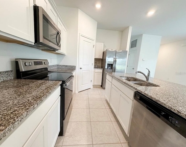 5853 Bullock Place - Photo Thumbnail 3