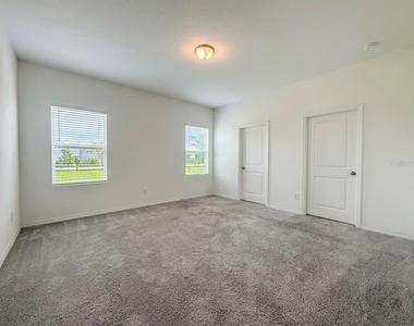 5853 Bullock Place - Photo Thumbnail 8
