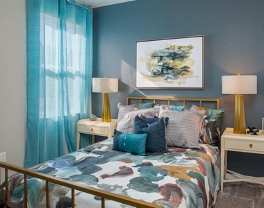 643 Grove Street - Photo Thumbnail 9