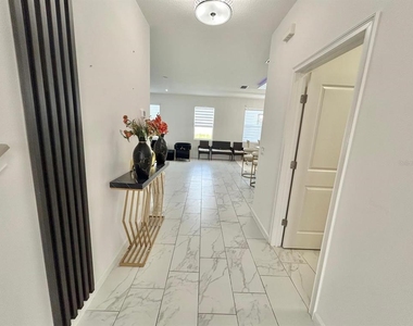 1229 Hendon Loop - Photo Thumbnail 11