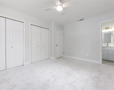 5621 Nw 29th Terrace - Photo Thumbnail 10