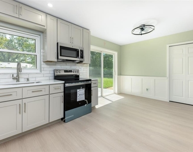 5621 Nw 29th Terrace - Photo Thumbnail 4