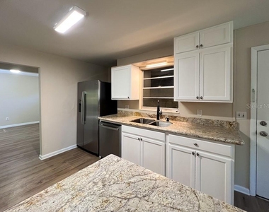 2110 Nw 54th Terrace - Photo Thumbnail 6