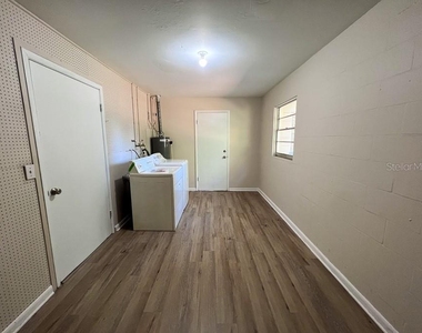 2110 Nw 54th Terrace - Photo Thumbnail 14