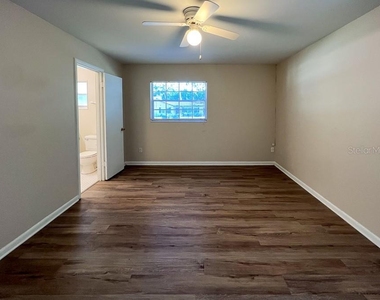 2110 Nw 54th Terrace - Photo Thumbnail 21