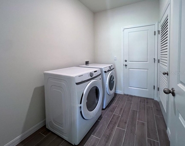 1315 Nw 132nd Circle - Photo Thumbnail 10