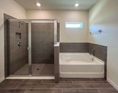 1315 Nw 132nd Circle - Photo Thumbnail 19