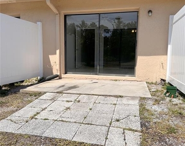 77 Boundary Boulevard - Photo Thumbnail 11