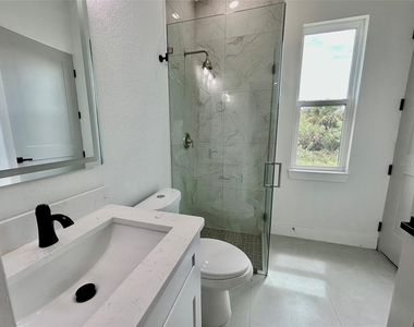 8181 Tecumseh Circle - Photo Thumbnail 22