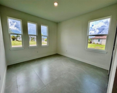 8181 Tecumseh Circle - Photo Thumbnail 31