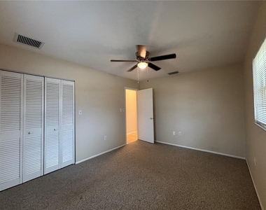 814 Spring Lake Boulevard Nw - Photo Thumbnail 9