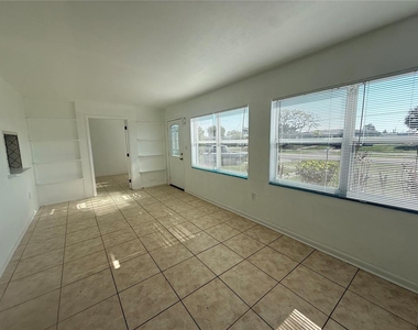 4362 Conway Boulevard - Photo Thumbnail 5