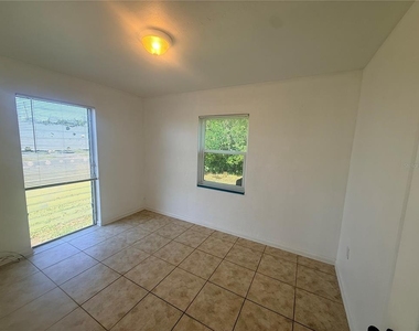4362 Conway Boulevard - Photo Thumbnail 7