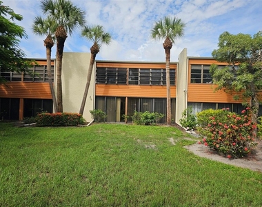 153 Wild Palm Drive - Photo Thumbnail 36