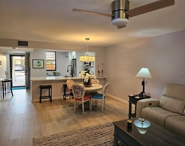 153 Wild Palm Drive - Photo Thumbnail 19