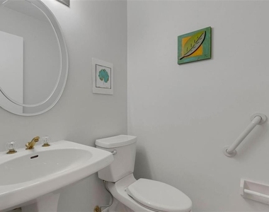 4044 Penshurst Park - Photo Thumbnail 53