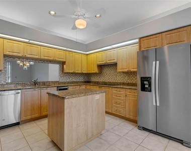 4044 Penshurst Park - Photo Thumbnail 20