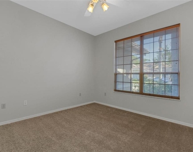 4044 Penshurst Park - Photo Thumbnail 37