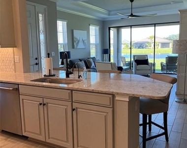 10433 Morning Mist Lane - Photo Thumbnail 20