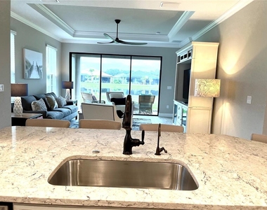10433 Morning Mist Lane - Photo Thumbnail 18